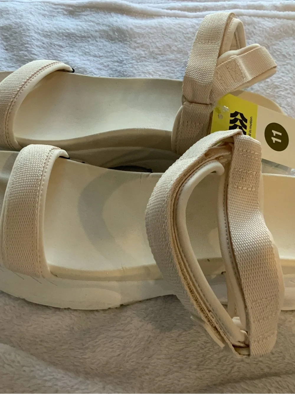 Women's Platform Sandals in Cream - Brand Not Visible size 11 new  sku 4002
